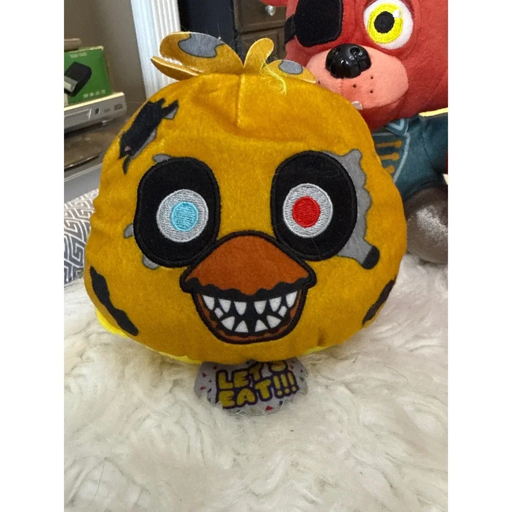 Five Nights at Freddys Plush Lot Foxy Bonnie Freddy Chica Reversible 7-8 Inch